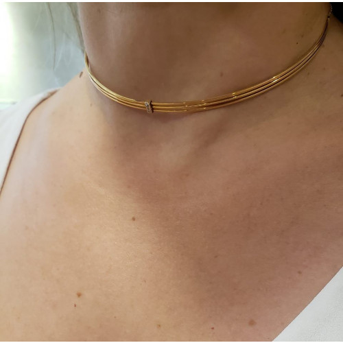 Gargantilha choker de ouro com diamantes